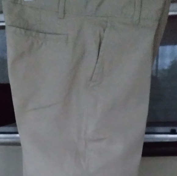 Shorts - Picture 3 of 6